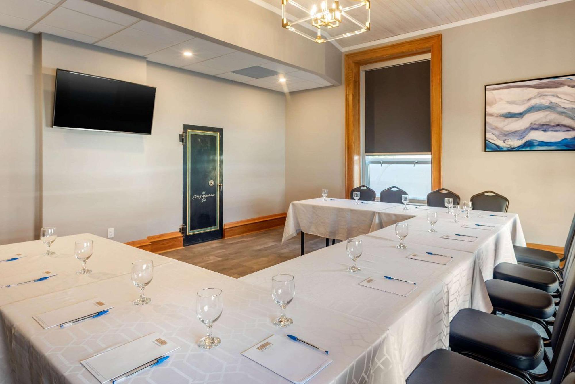 The Courthouse Hotel, Ascend Hotel Collection Thunder Bay Bagian luar foto