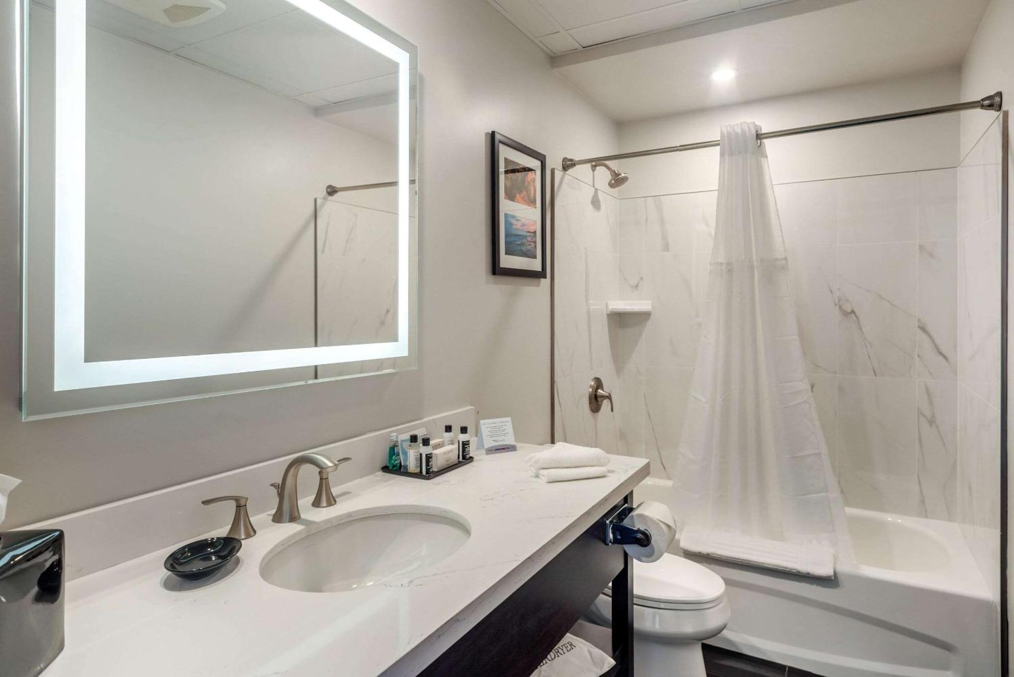 The Courthouse Hotel, Ascend Hotel Collection Thunder Bay Bagian luar foto